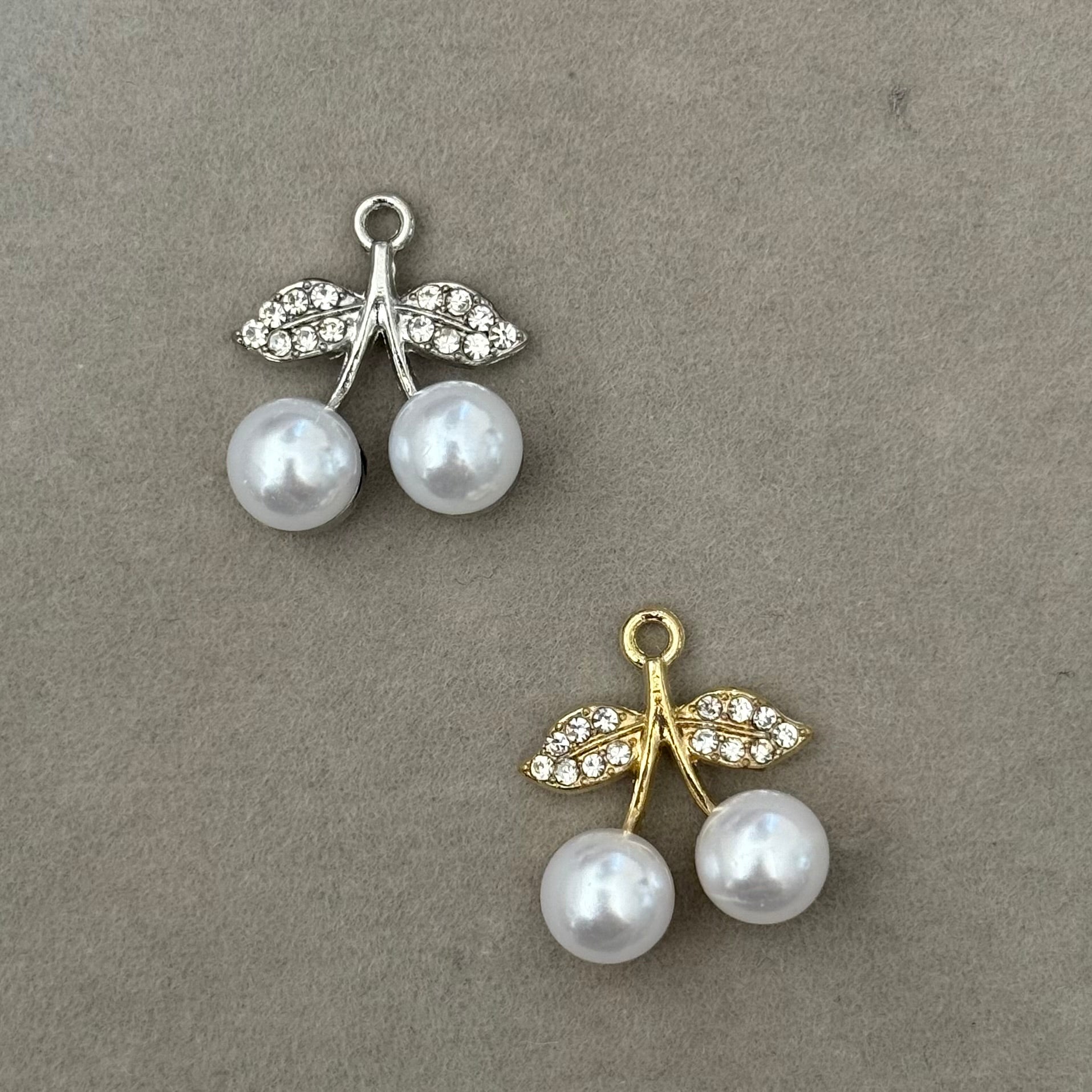 Charm Ciliegie Strass